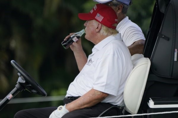 上上策 特朗普称可口可乐同意在美国使用蔗糖生产可乐，可口可乐公司回应